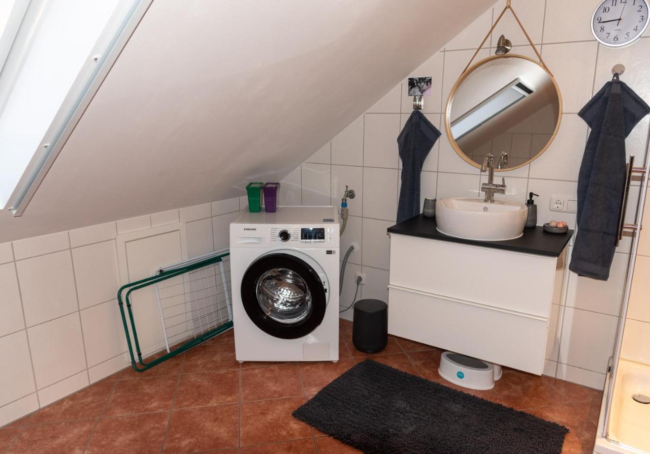 Moderne, Gemuetliche Dg-Wohnung In Ruhiger Lage Neunburg vorm Wald Luaran gambar